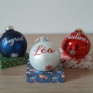 boule-de-noel-etoile-prenom